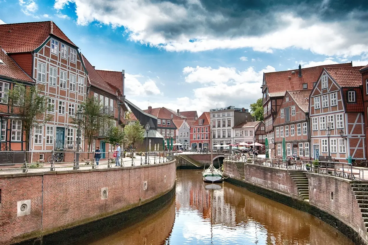 Hvordan køber jeg billetter til kampe på Stade Ernest-Wallon?