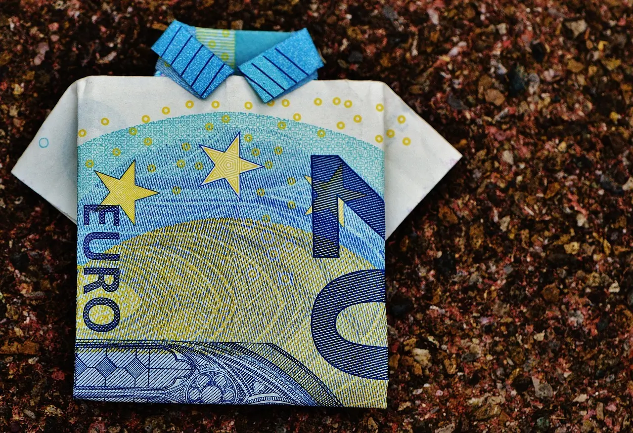 Ukendt nummer: 44 20 20 72 – Hvem står bag?